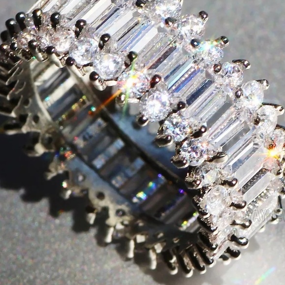 Last Size 10๐ฅณ Sparkly "Queen Ring" 5.9 CT - Picture 7 of 7